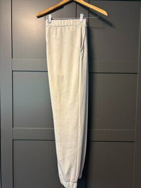 Lululemon Stretch High-Rise Joggers- size 8